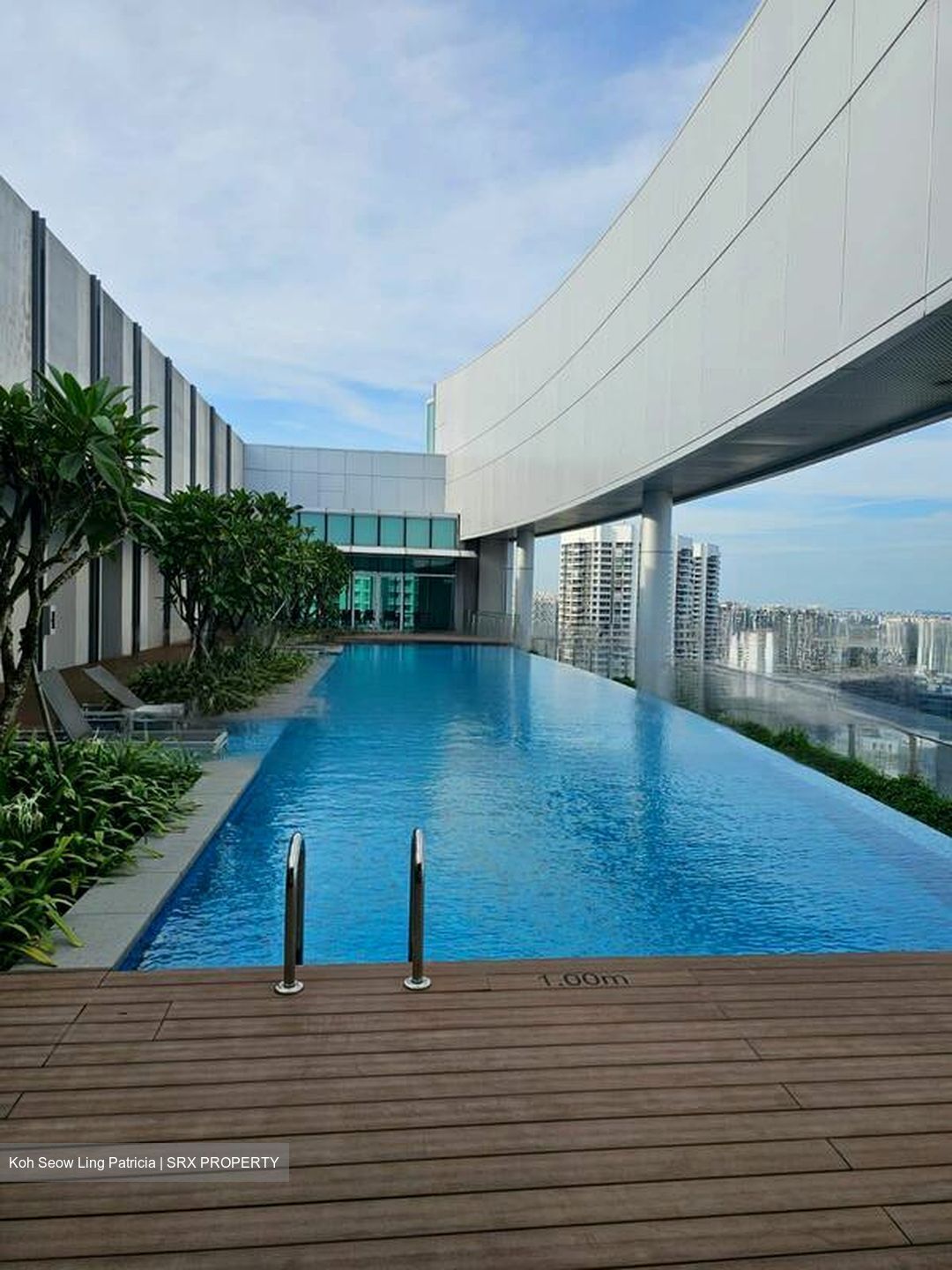 Arc 380 (D8), Office #454303651